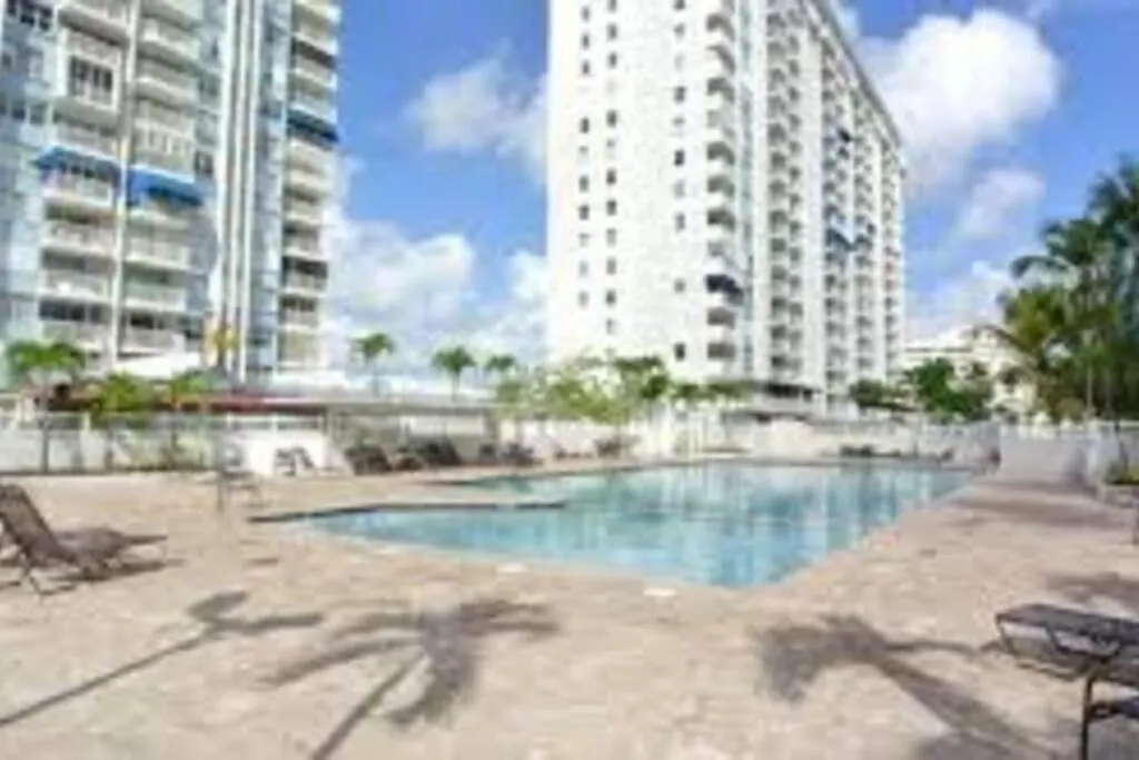 Apartment Bunker Beach @ Isla Verde / Beach Front San Juan